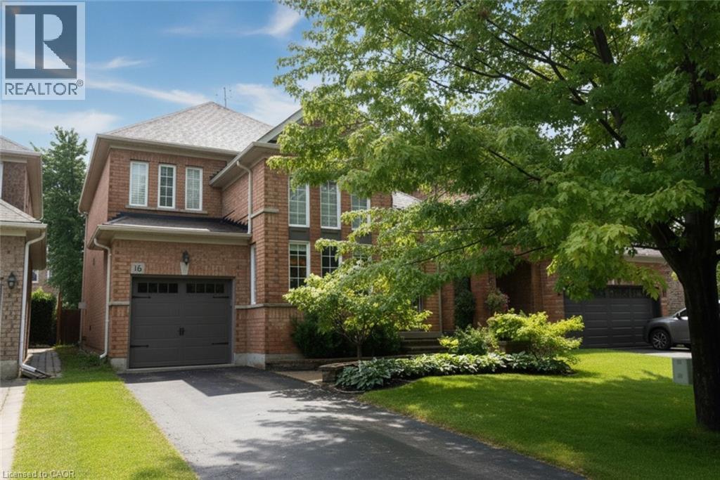 16 WOODCOTE Crescent, Georgetown, Ontario