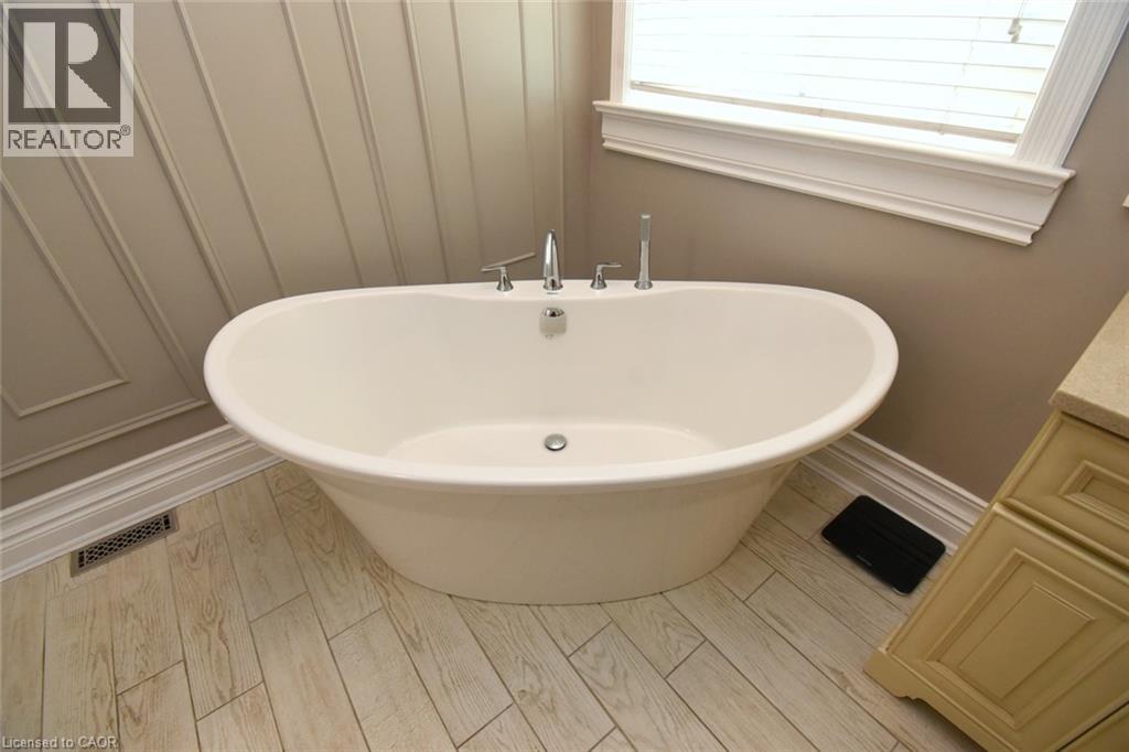 16 Woodcote Crescent, Georgetown, Ontario  L7G 6M2 - Photo 37 - 40850006