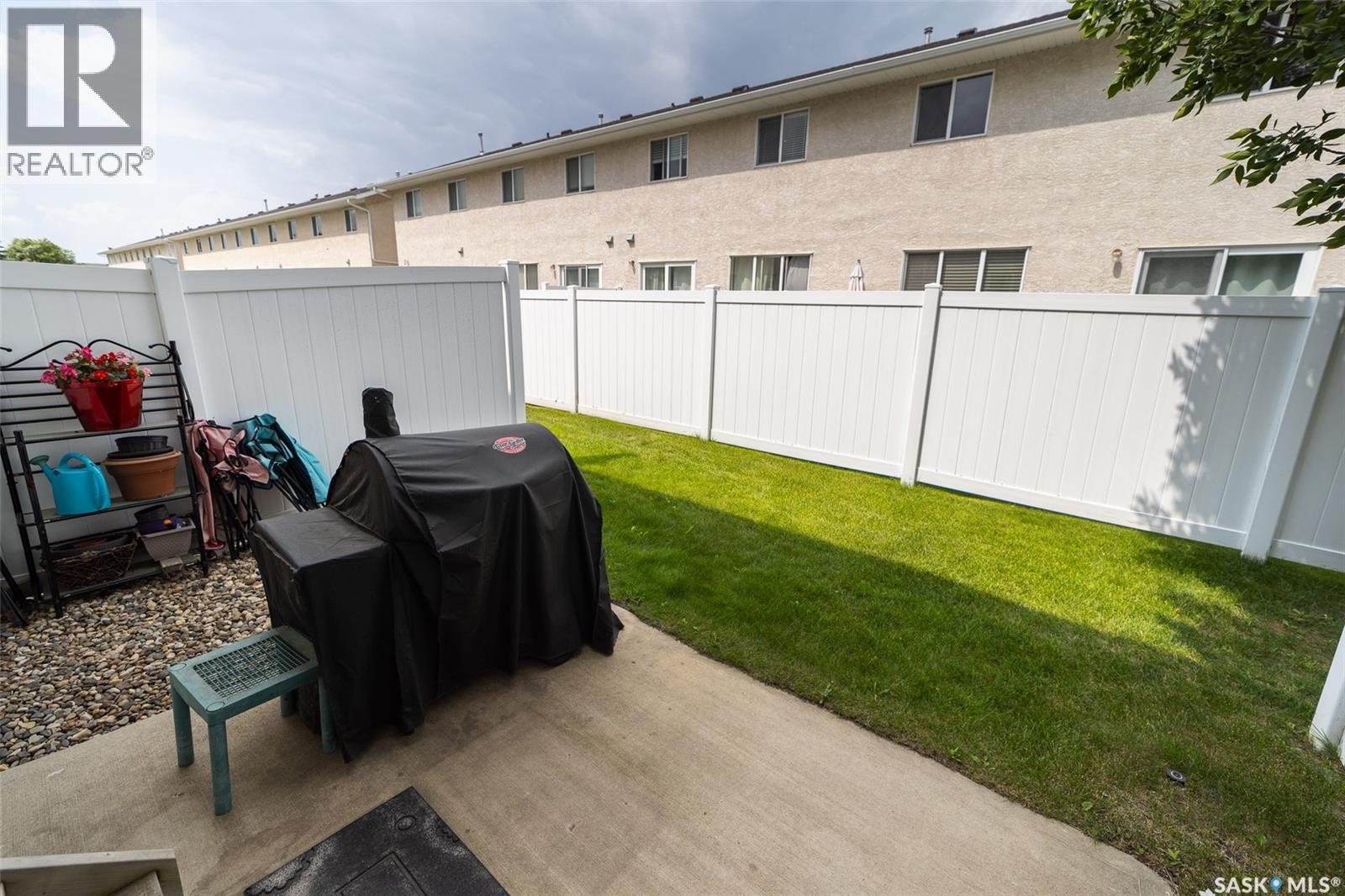 46 2801 Windsor Park Road, Regina, Saskatchewan  S4V 0N1 - Photo 24 - SK043253