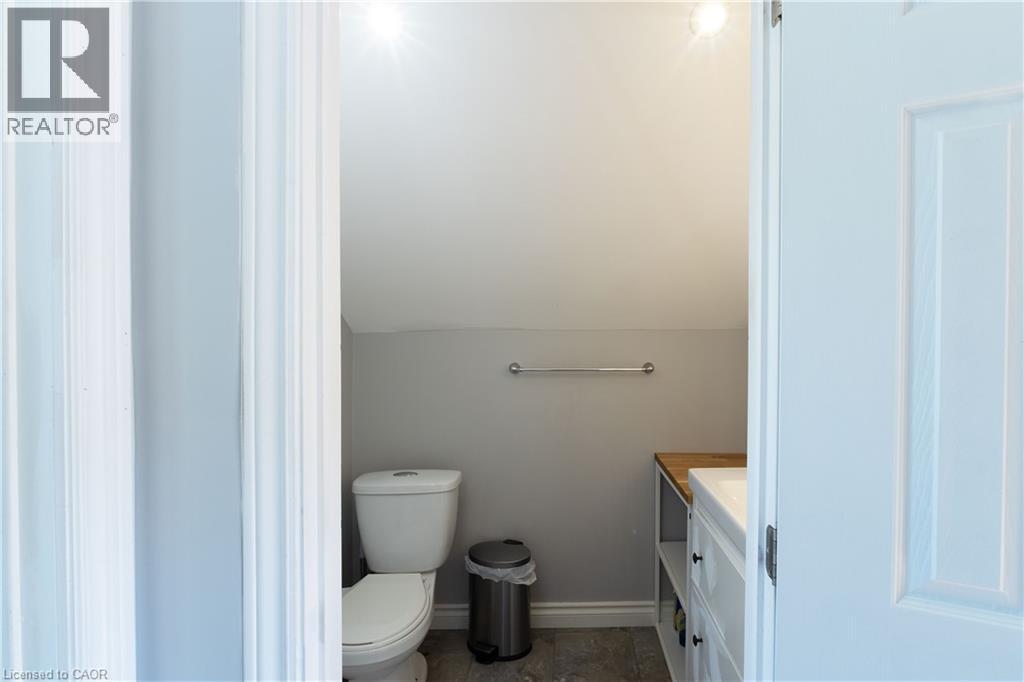 15 Spencer Avenue, Dundas, Ontario  L9H 1E7 - Photo 34 - 40849149