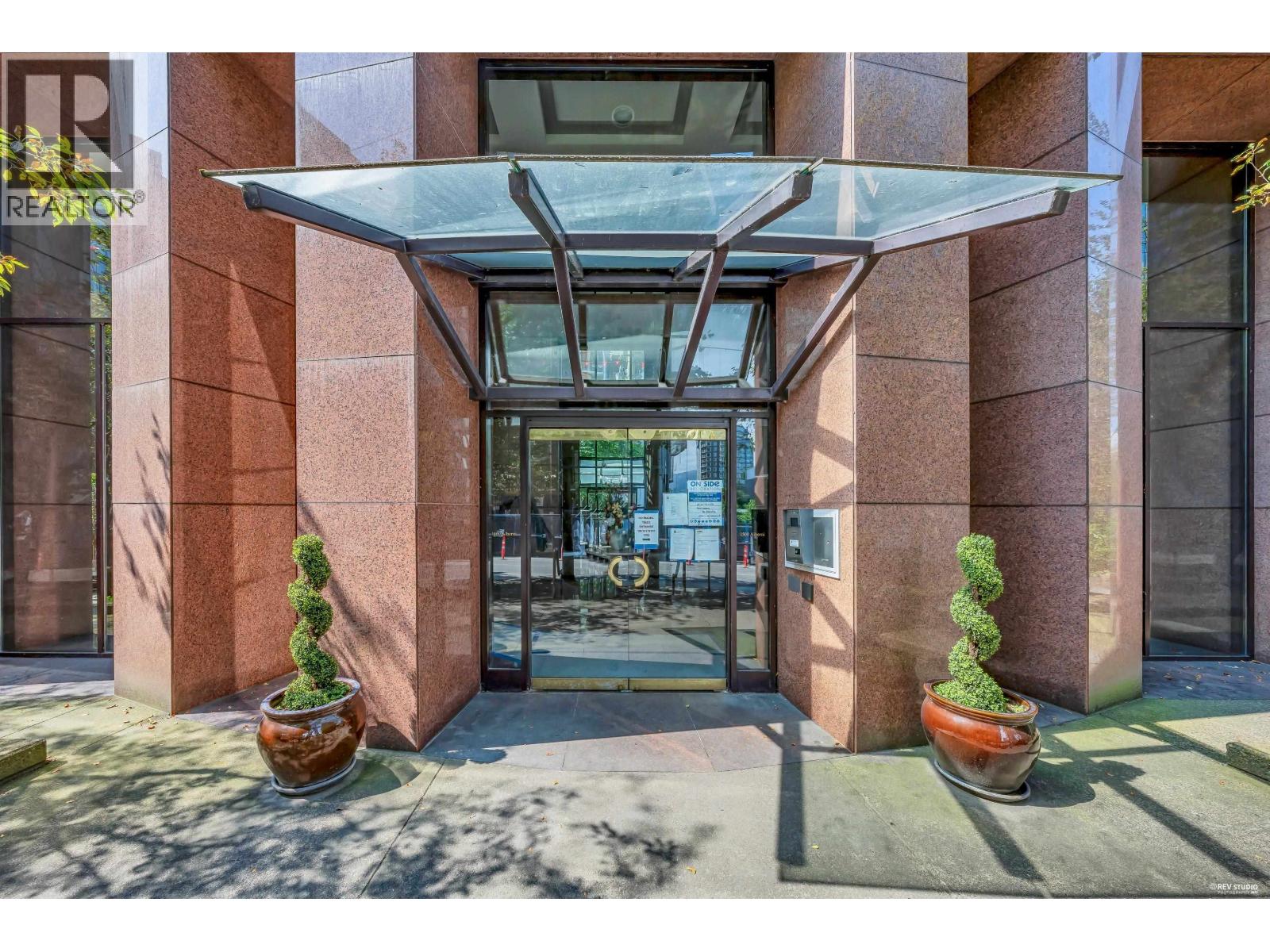 Listing image 24