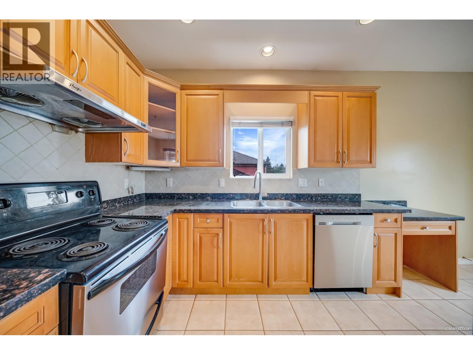 1140 Hazelton Street, Vancouver, British Columbia V5K 4H9 - Photo 10 - R3148509
