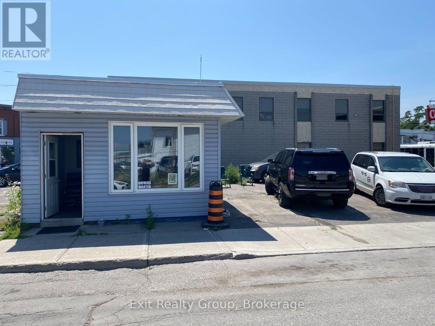 36 Murphy Street, Quinte West (Trenton Ward), Ontario  K8V 4S7 - Photo 1 - X13589948
