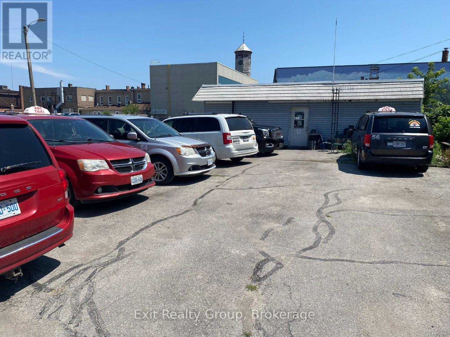 36 Murphy Street, Quinte West (Trenton Ward), Ontario  K8V 4S7 - Photo 4 - X13589948