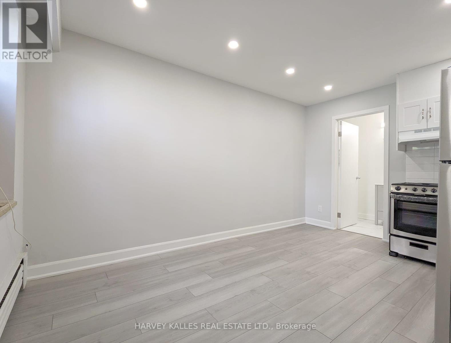1A - 125 SHELBORNE AVENUE - Photo 4