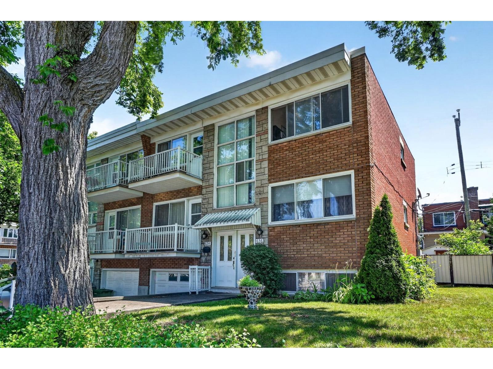 634-636 Place Fleury Montréal (Ahuntsic-Cartierville) Quebec Canada H3L3K7 2