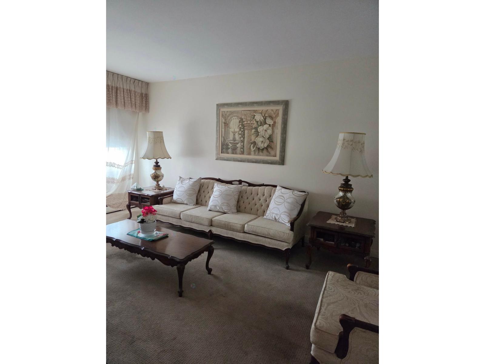 634-636 Place Fleury Montréal (Ahuntsic-Cartierville) Quebec Canada H3L3K7 5