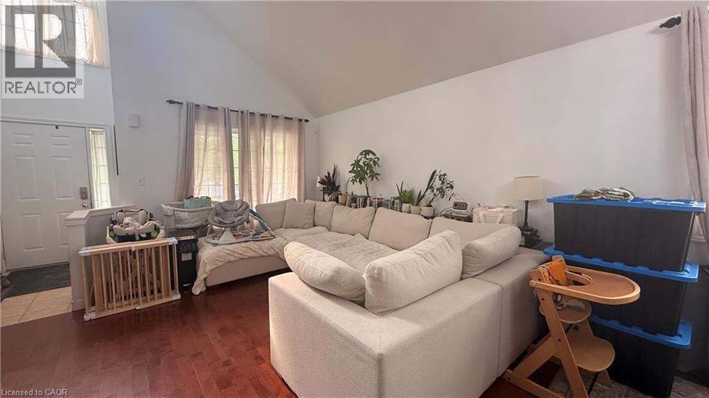 35 Mckibbon Avenue, Hamilton, Ontario  L0R 1P0 - Photo 3 - 40849079