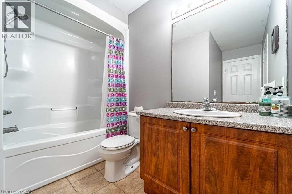 35 Mckibbon Avenue, Hamilton, Ontario  L0R 1P0 - Photo 9 - 40849079