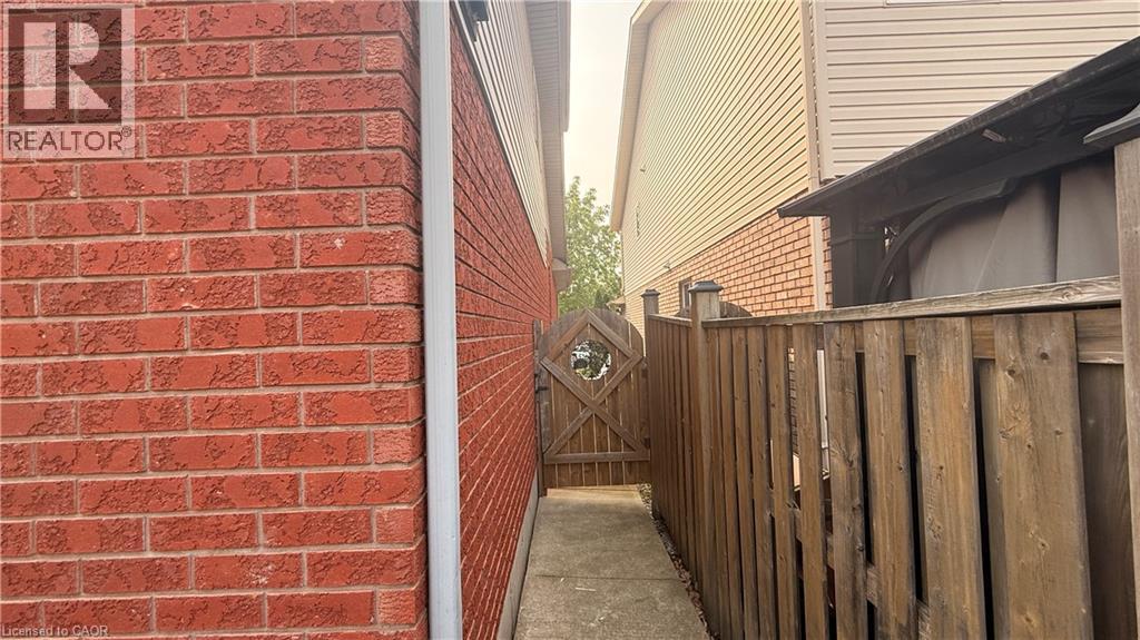 35 Mckibbon Avenue, Hamilton, Ontario  L0R 1P0 - Photo 18 - 40849079