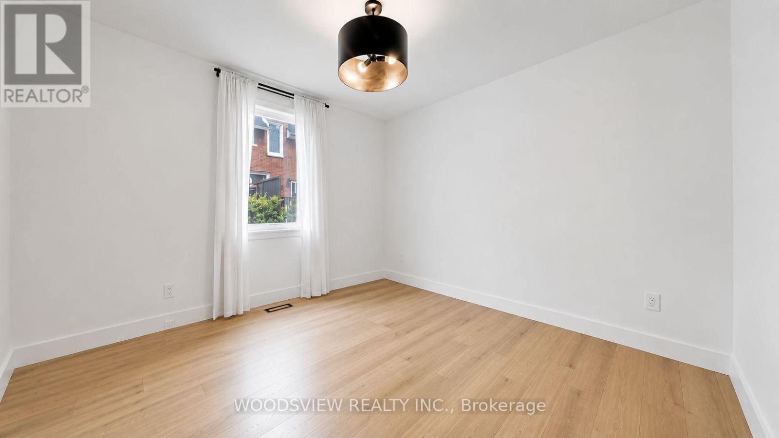 388 Eagle Street, Newmarket, Ontario L3Y 1K4 - Photo 5 - N13589928