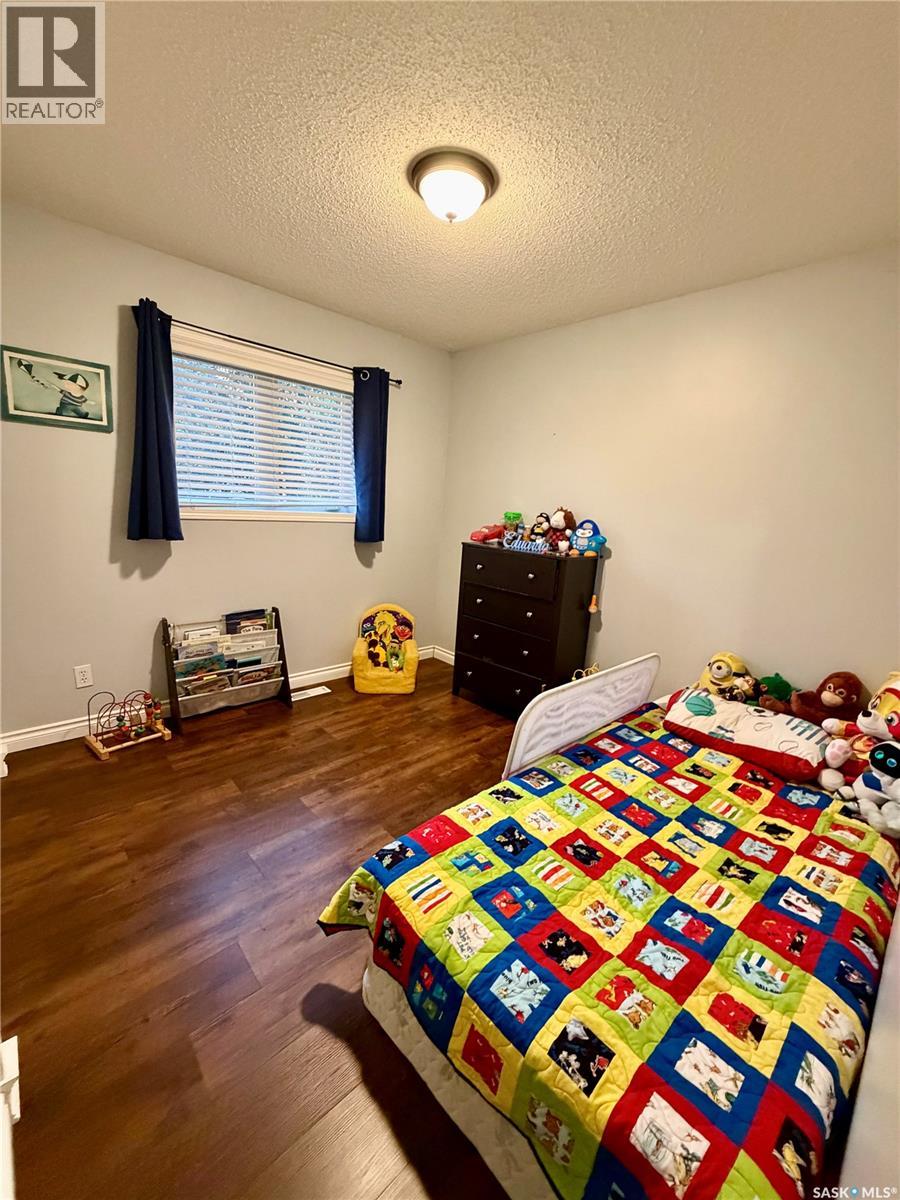 511 Macmillian Street, Hudson Bay, Saskatchewan  S0E 0Y0 - Photo 25 - SK043215