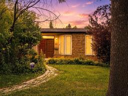 44 Rochester Avenue, Winnipeg, Manitoba