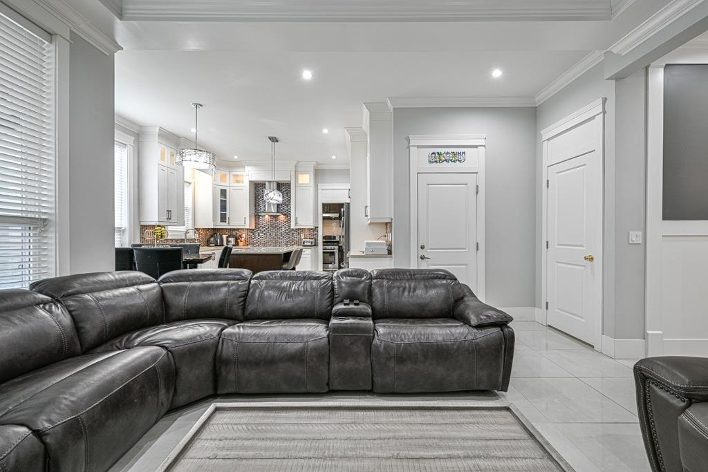 5916 139 Street, Surrey, British Columbia  V3X 0G6 - Photo 8 - R3148359