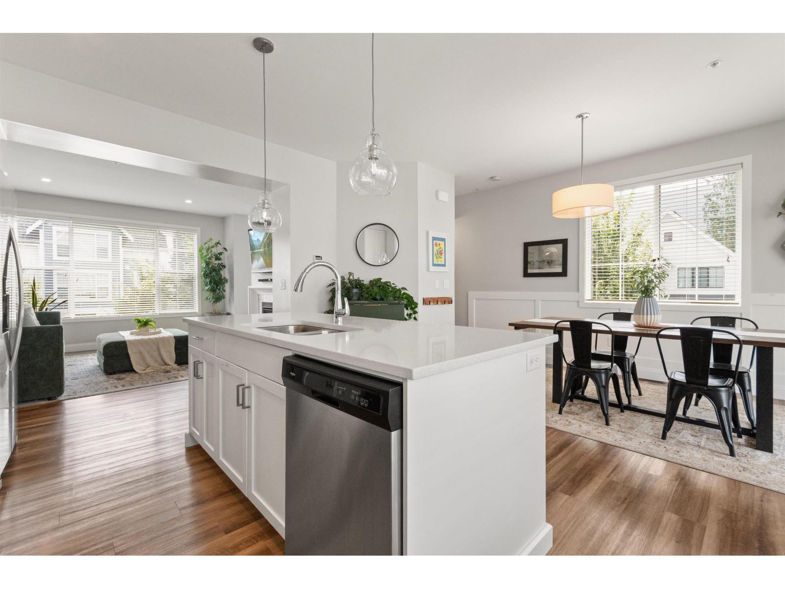 5457 Driftwood Street, Sardis South, Chilliwack, British Columbia  V2R 6A3 - Photo 8 - R3148483