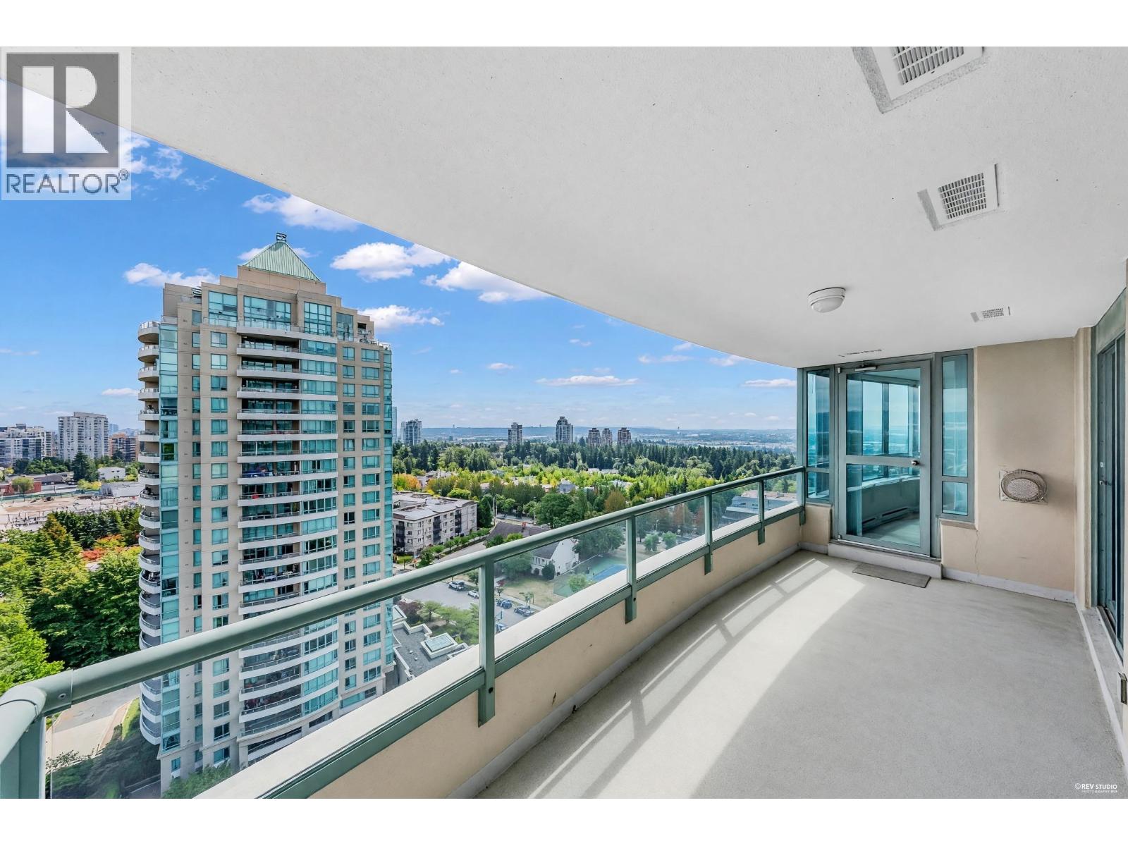 1702 6611 Southoaks Crescent, Burnaby, British Columbia  V5E 4L5 - Photo 23 - R3148443