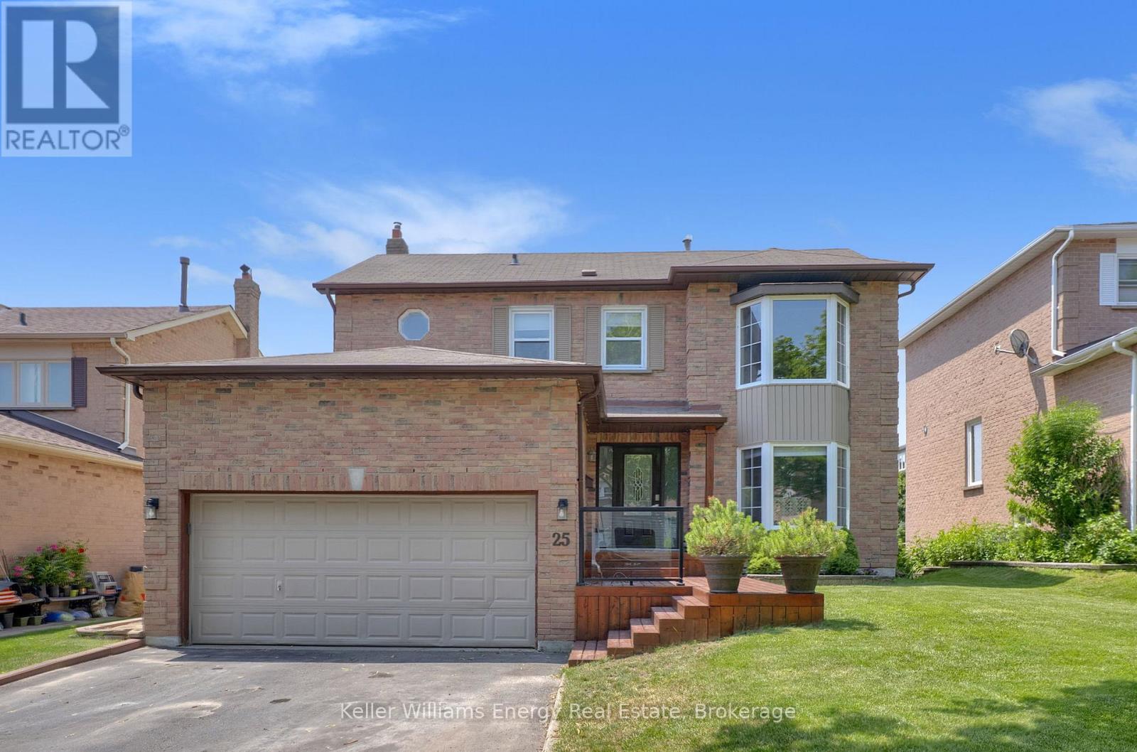 25 FIELDVIEW CRESCENT, Whitby, Ontario