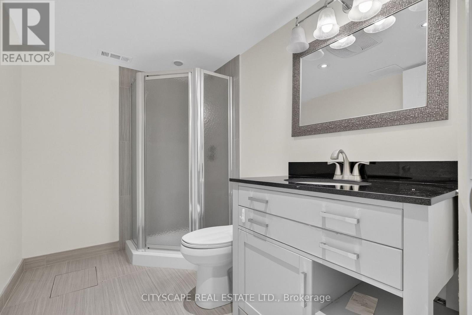 244 Sophia Crescent, Kitchener, Ontario  N2R 1X8 - Photo 39 - X13589314