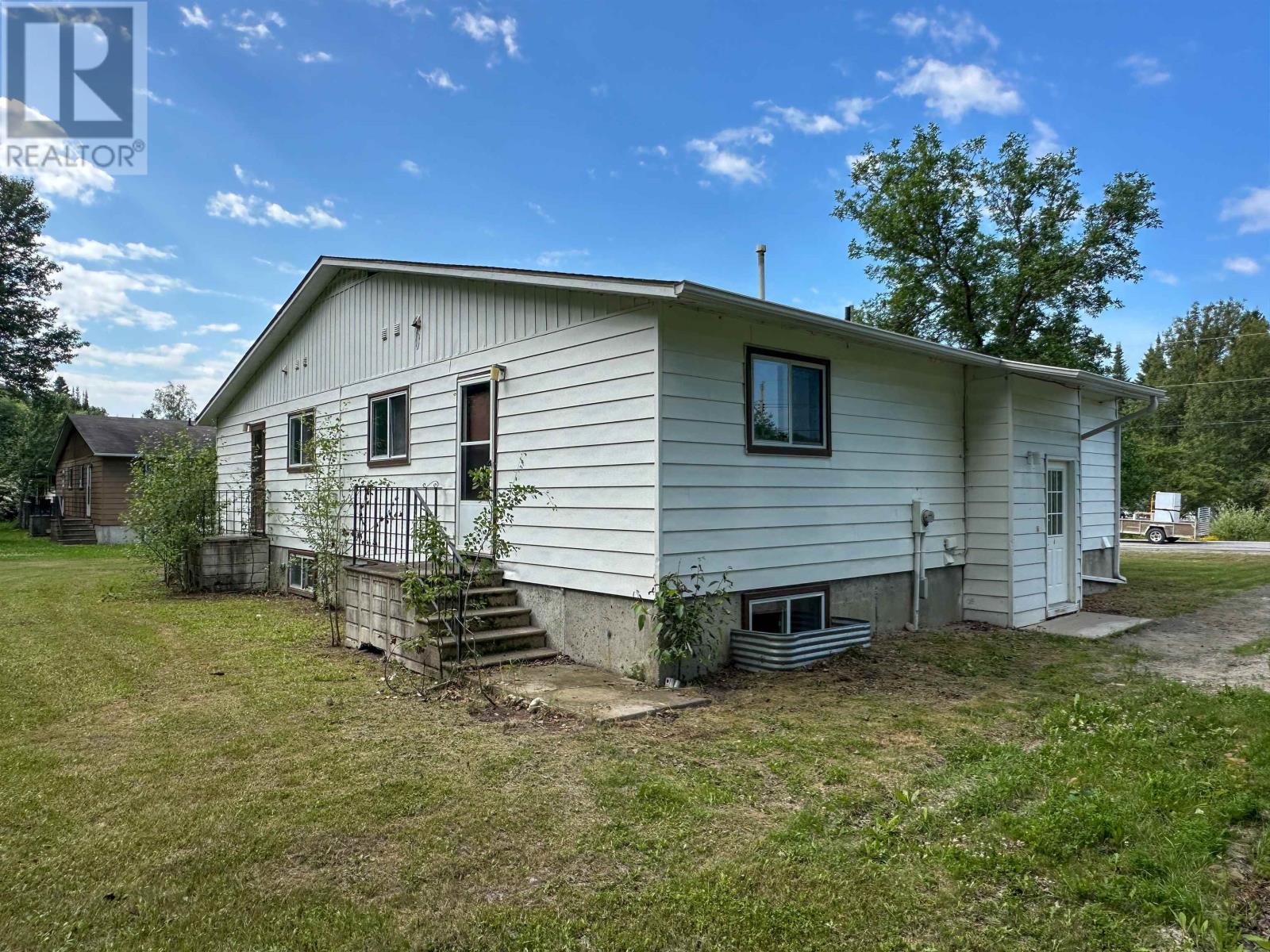 78/80 Birch Dr, Ear Falls, Ontario  P0V 1T0 - Photo 5 - TB2601943