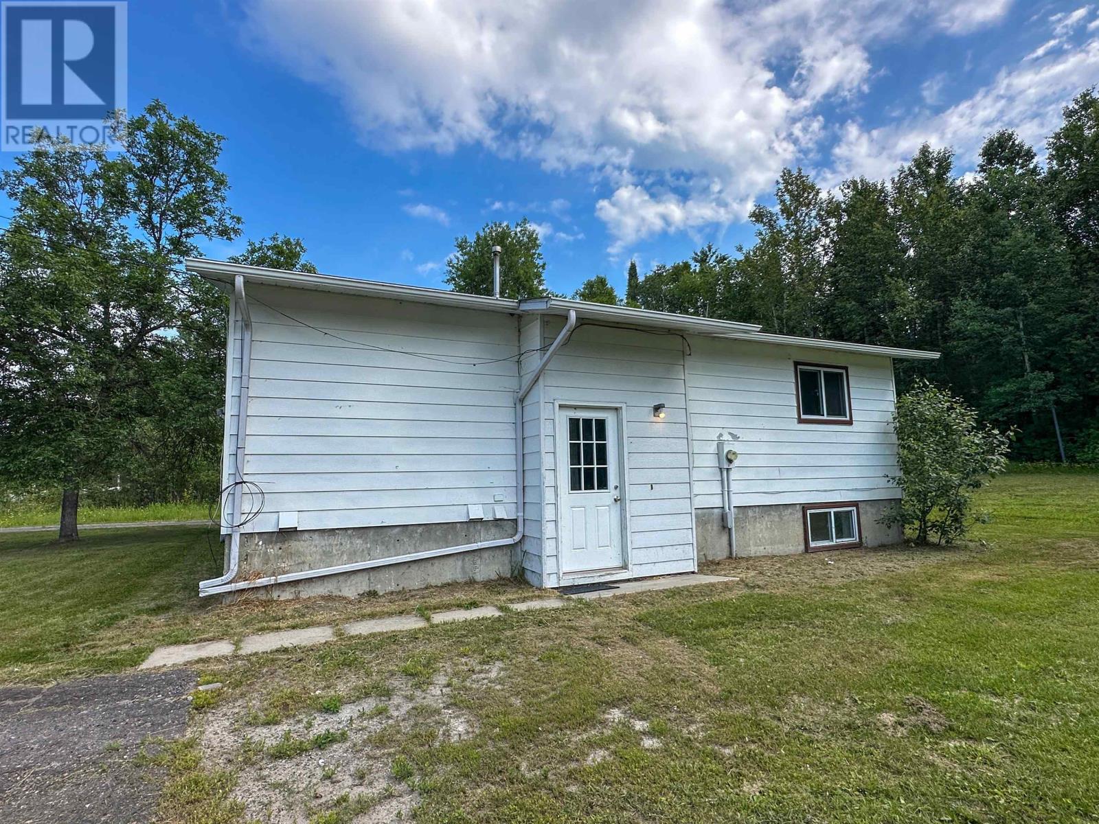 78/80 Birch Dr, Ear Falls, Ontario  P0V 1T0 - Photo 3 - TB2601943