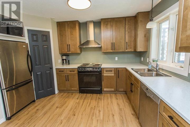 1276 Richards St, Richards Landing, Ontario  P0R 1J0 - Photo 7 - SM261863