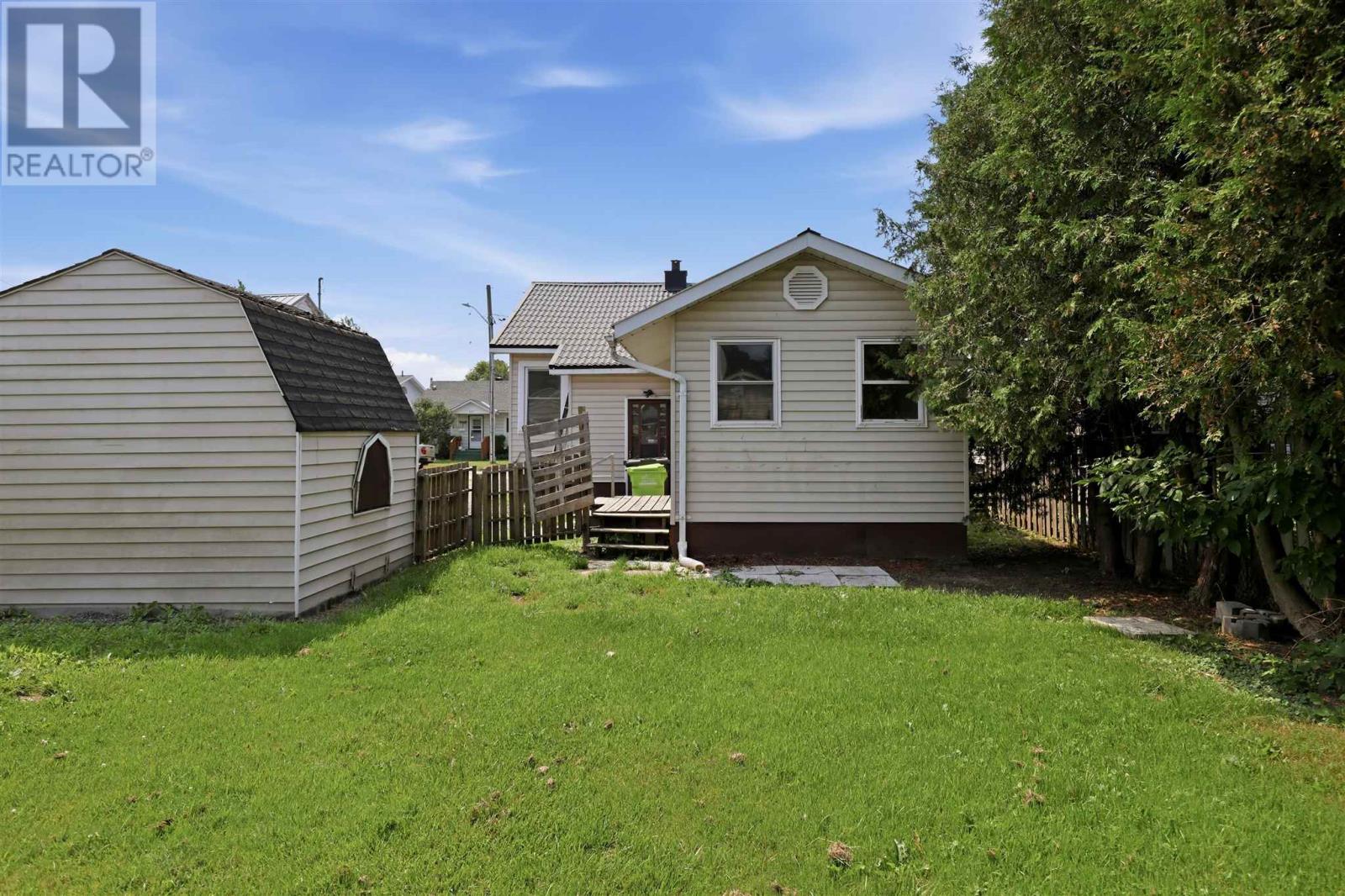 410 Cumberland Ave, Sault Ste. Marie, Ontario  P6C 2B5 - Photo 31 - SM261869
