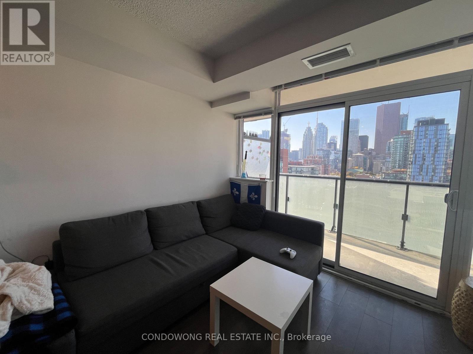 1910 - 400 Adelaide Street E, Toronto, Ontario  M5A 4S3 - Photo 3 - C13590208