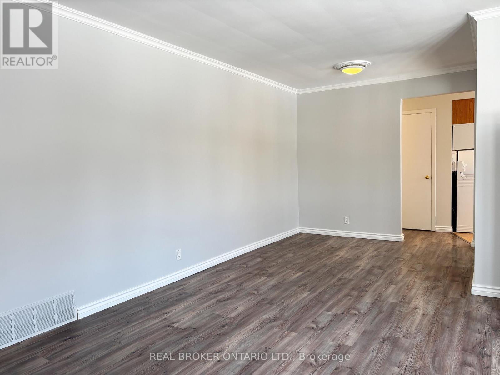 Main Fl - 327 Dover Street, Oshawa, Ontario L1G 6G7 - Photo 5 - E13590170