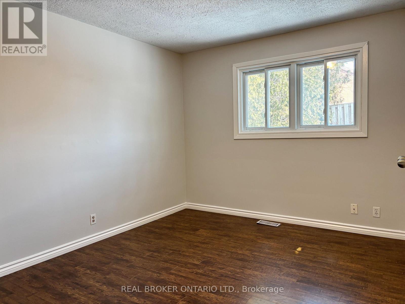 Main Fl - 327 Dover Street, Oshawa, Ontario L1G 6G7 - Photo 6 - E13590170