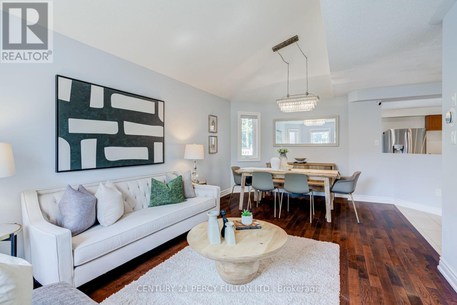 375 Chickadee Court, Pickering, Ontario  L1V 6Y4 - Photo 7 - E13590198