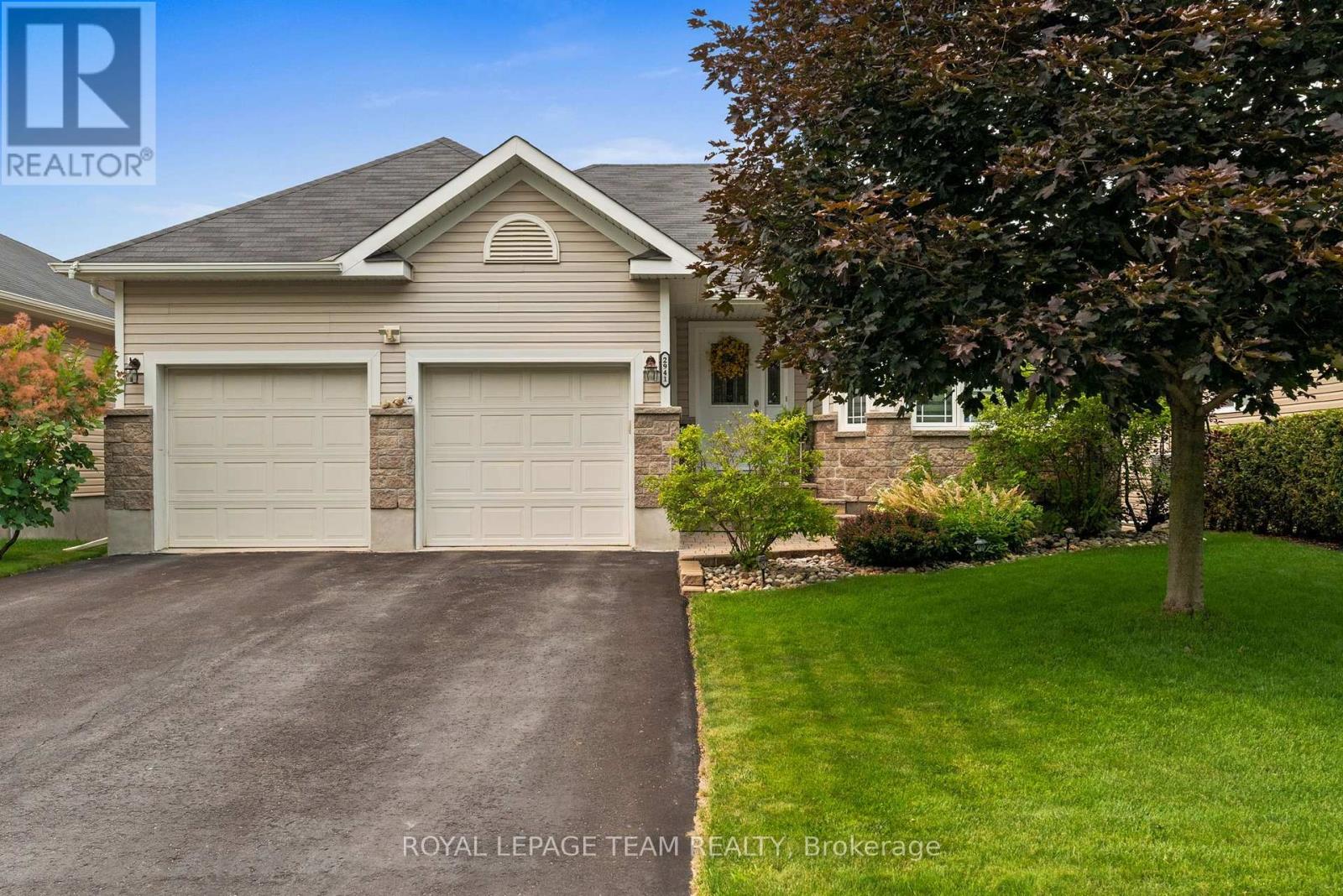 2941 Wellington Road, North Grenville, Ontario  K0G 1J0 - Photo 2 - X13590050