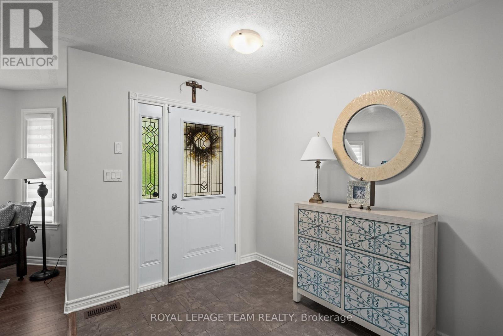 2941 Wellington Road, North Grenville, Ontario  K0G 1J0 - Photo 5 - X13590050