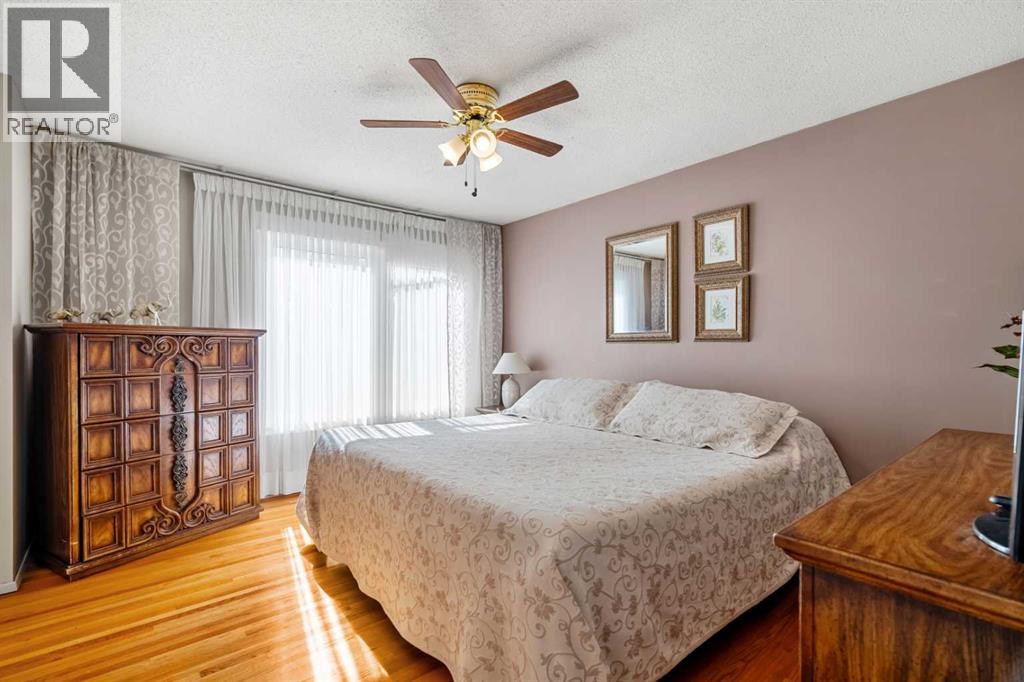 1102 Lake Christina Way Se, Calgary, Alberta  T2J 2R3 - Photo 24 - A2323564