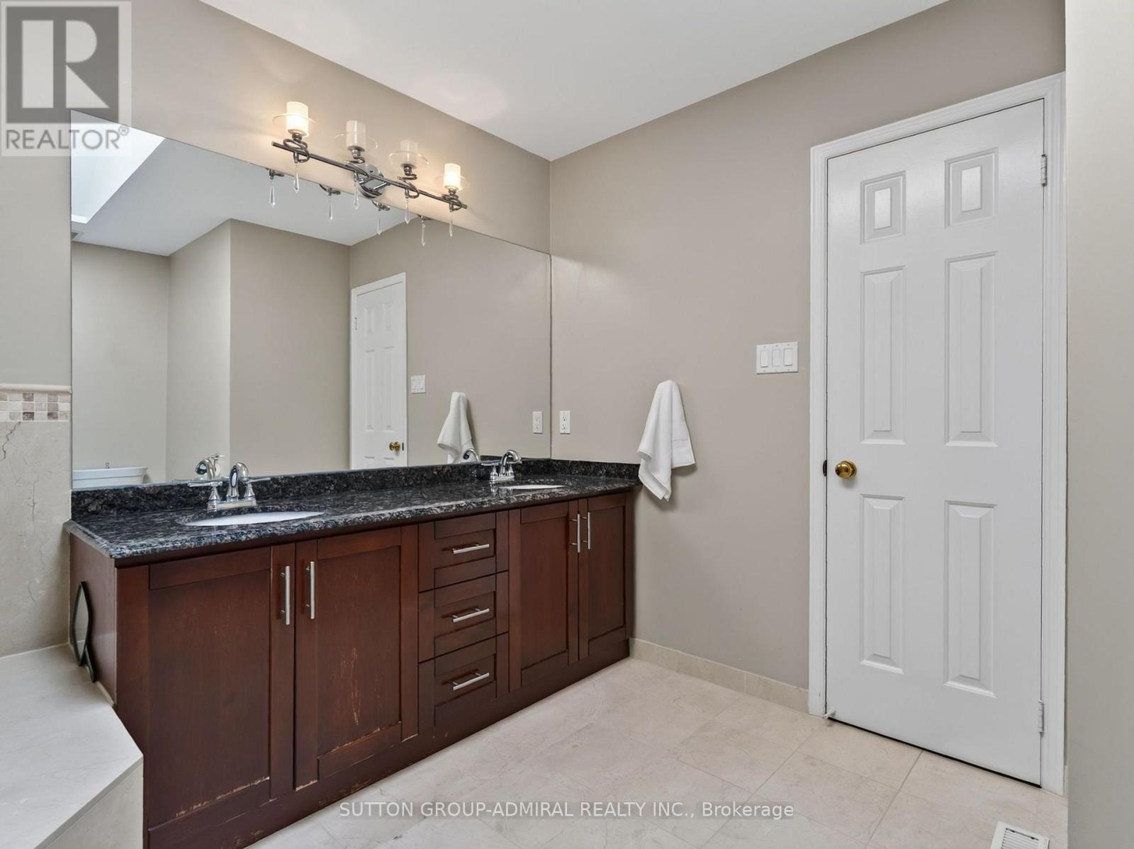 99 Dundurn Crescent, Vaughan, Ontario  L4J 6Z4 - Photo 32 - N13590062