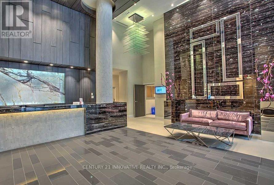 1008 - 9205 Yonge Street, Richmond Hill, Ontario  L4C 6Z2 - Photo 2 - N13590246