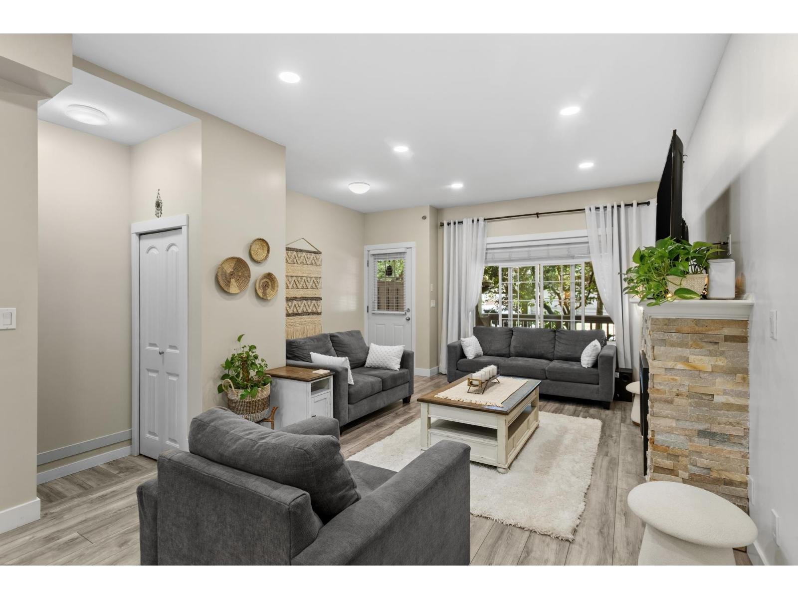 73 6852 193 Street, Surrey, British Columbia V4N 0C8 - Photo 8 - R3147622