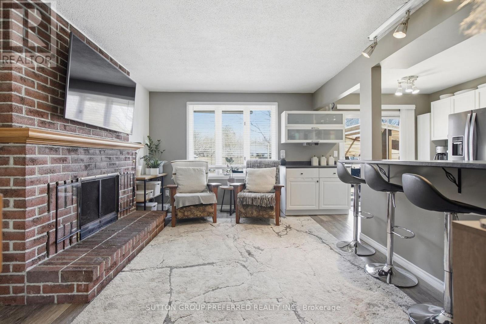227 Edmunds Place, London South, Ontario  N5Z 4V9 - Photo 7 - X12992422