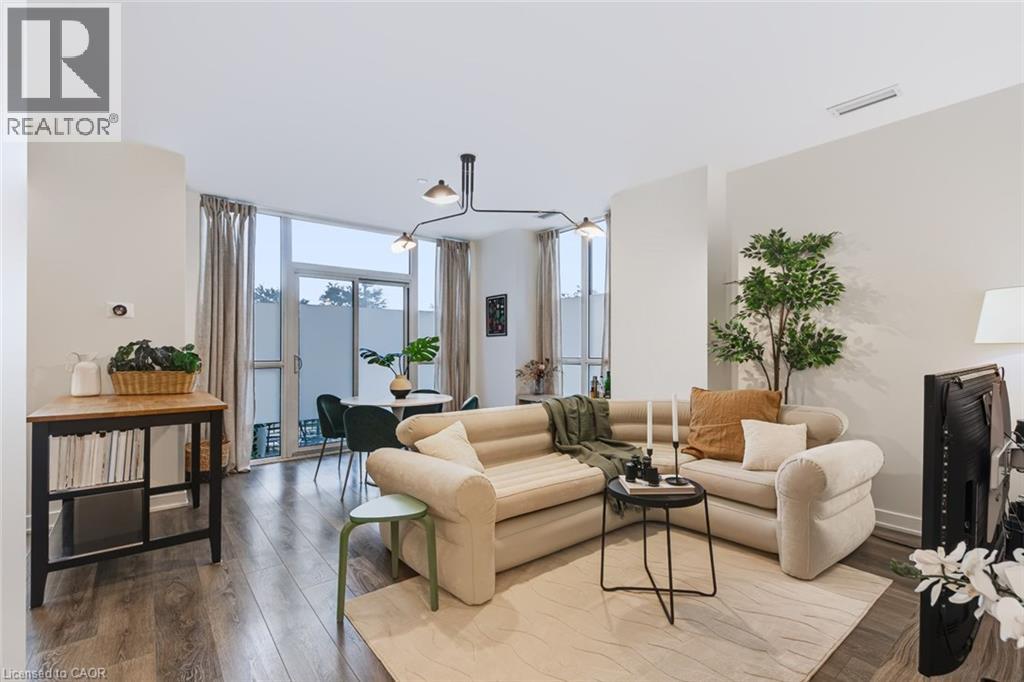 4633 Glen Erin Drive Unit# 108, Mississauga, Ontario  L5M 7E1 - Photo 3 - 40850023