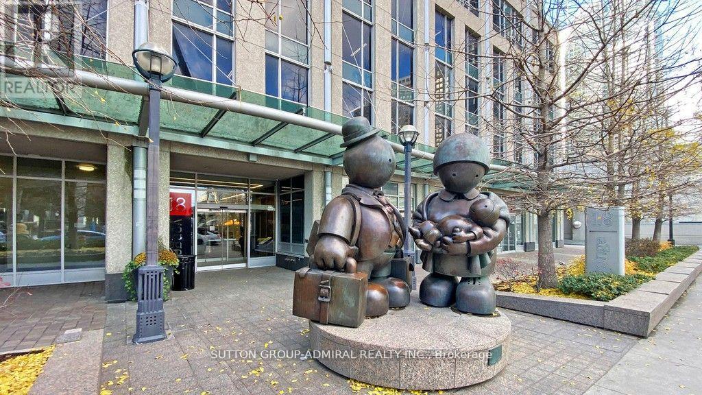 2701 - 18 Yonge Street, Toronto, Ontario  M5E 1Z8 - Photo 4 - C13590260