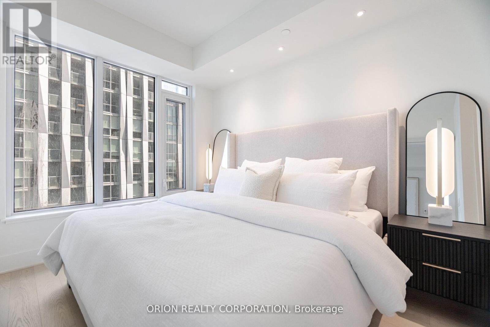 3204 - 11 Yorkville Avenue, Toronto, Ontario  M4W 1L2 - Photo 20 - C13590278