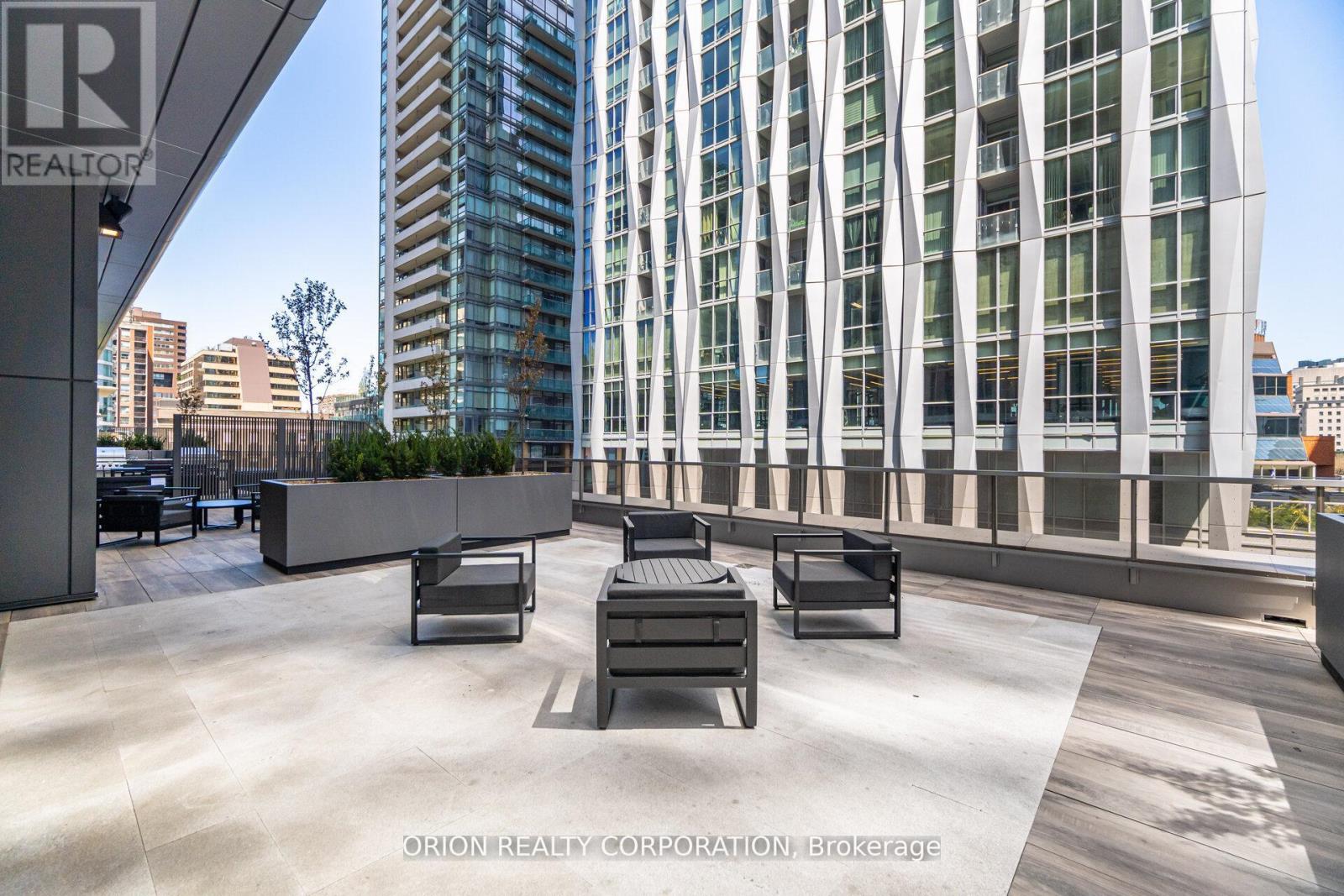 3204 - 11 Yorkville Avenue, Toronto, Ontario  M4W 1L2 - Photo 42 - C13590278