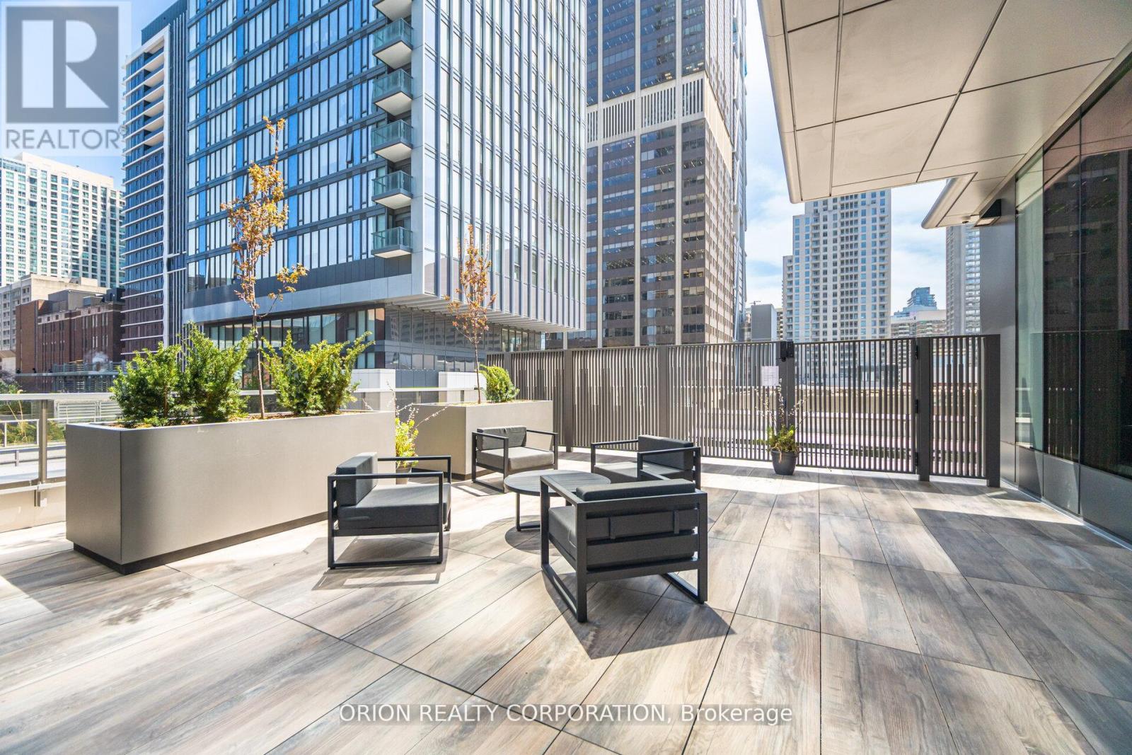 3204 - 11 Yorkville Avenue, Toronto, Ontario  M4W 1L2 - Photo 43 - C13590278