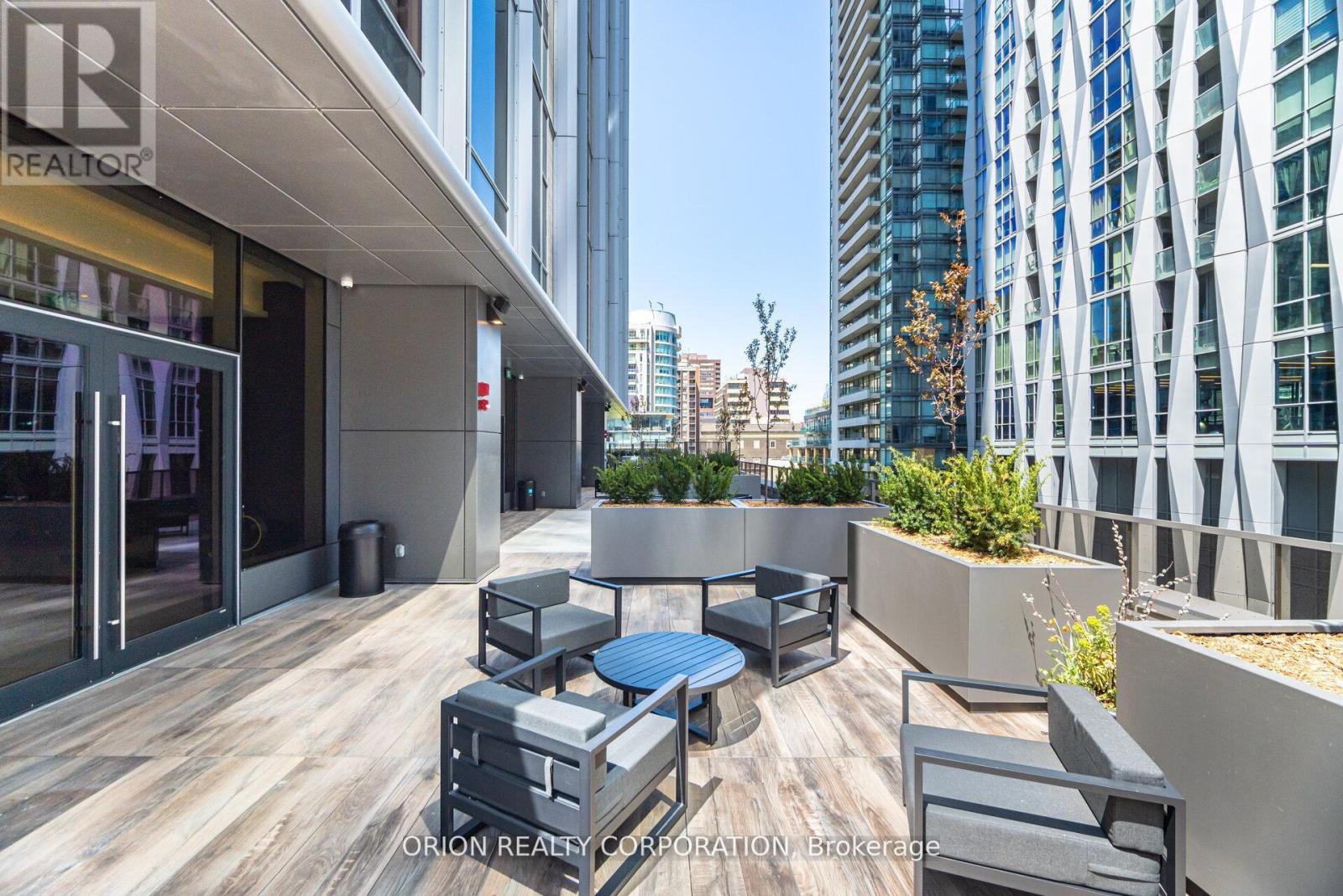 3204 - 11 Yorkville Avenue, Toronto, Ontario  M4W 1L2 - Photo 44 - C13590278