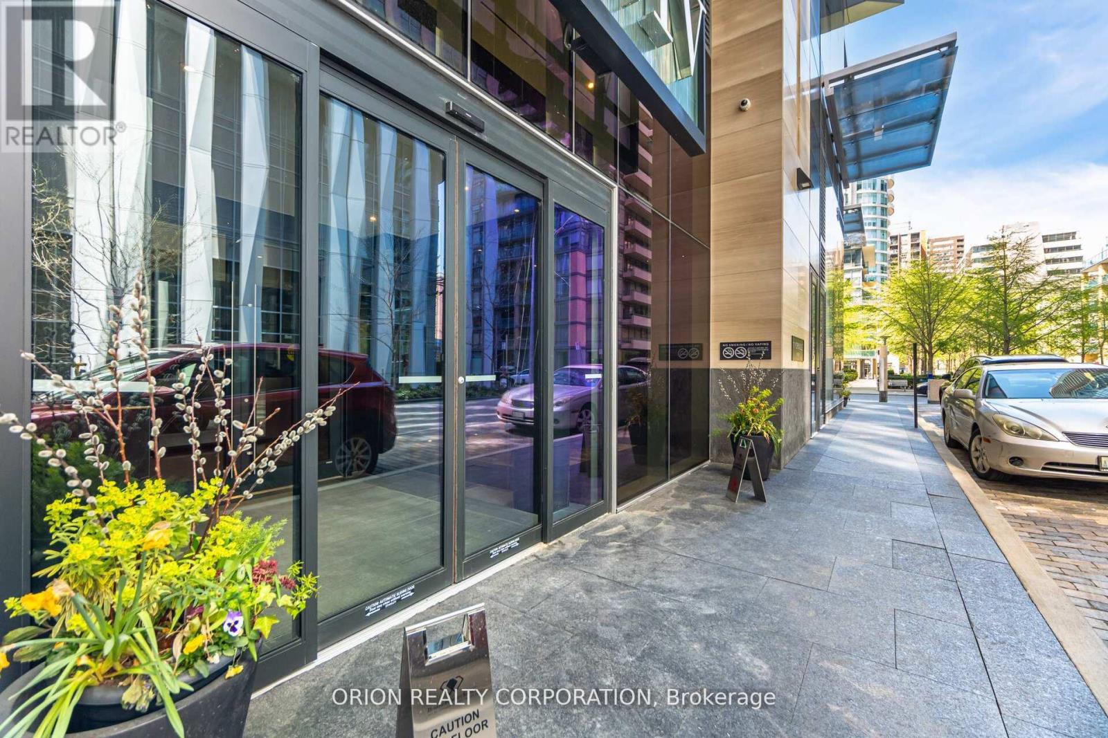 3204 - 11 Yorkville Avenue, Toronto, Ontario  M4W 1L2 - Photo 48 - C13590278
