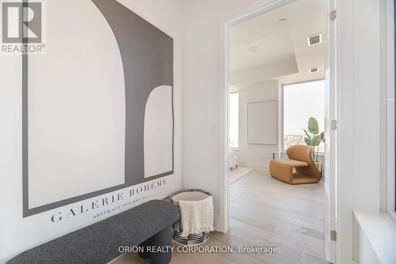 3204 - 11 Yorkville Avenue, Toronto, Ontario  M4W 1L2 - Photo 5 - C13590278