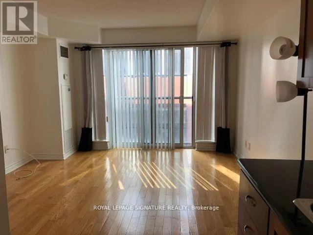 1022 - 270 Wellington Street W, Toronto, Ontario  M5V 3P5 - Photo 10 - C13590280