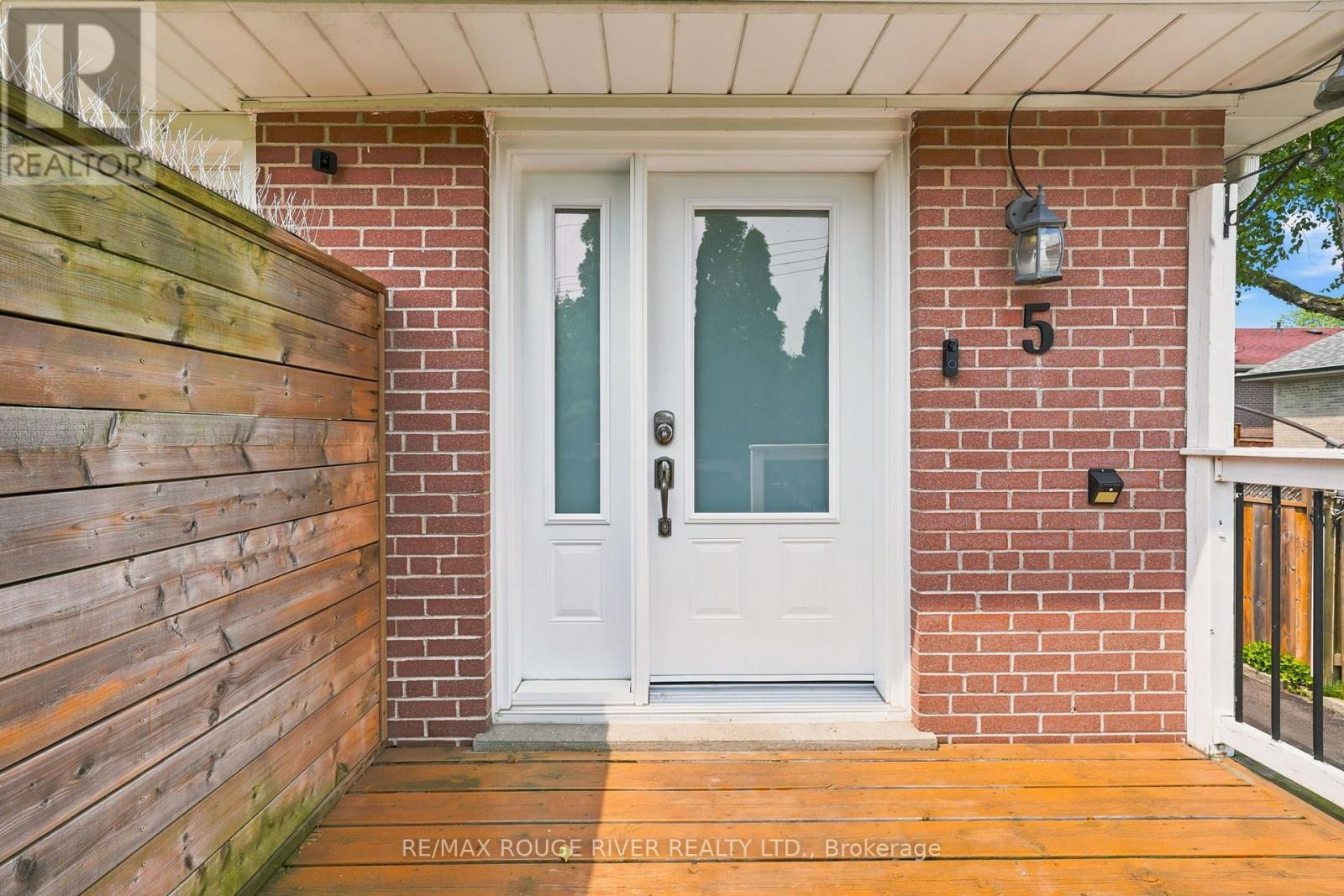 5 Pixley Crescent, Toronto, Ontario M1E 3G5 - Photo 4 - E13590258