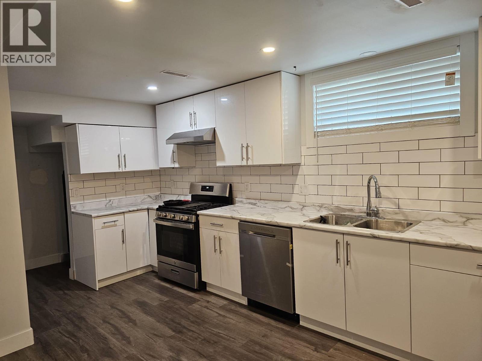 765 Barrie Drive, Kamloops, British Columbia  V2B 3X8 - Photo 18 - 10394278