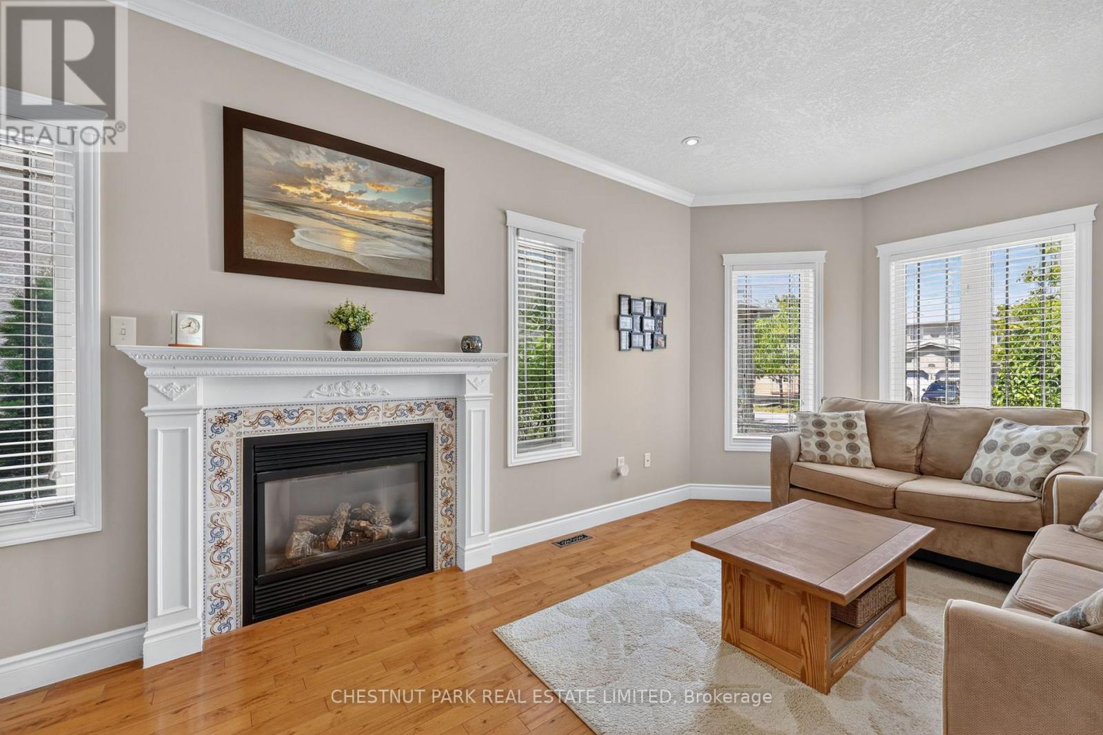 157 Birkhall Place, Barrie (Innis-Shore), Ontario  L4N 0K7 - Photo 5 - S13590340