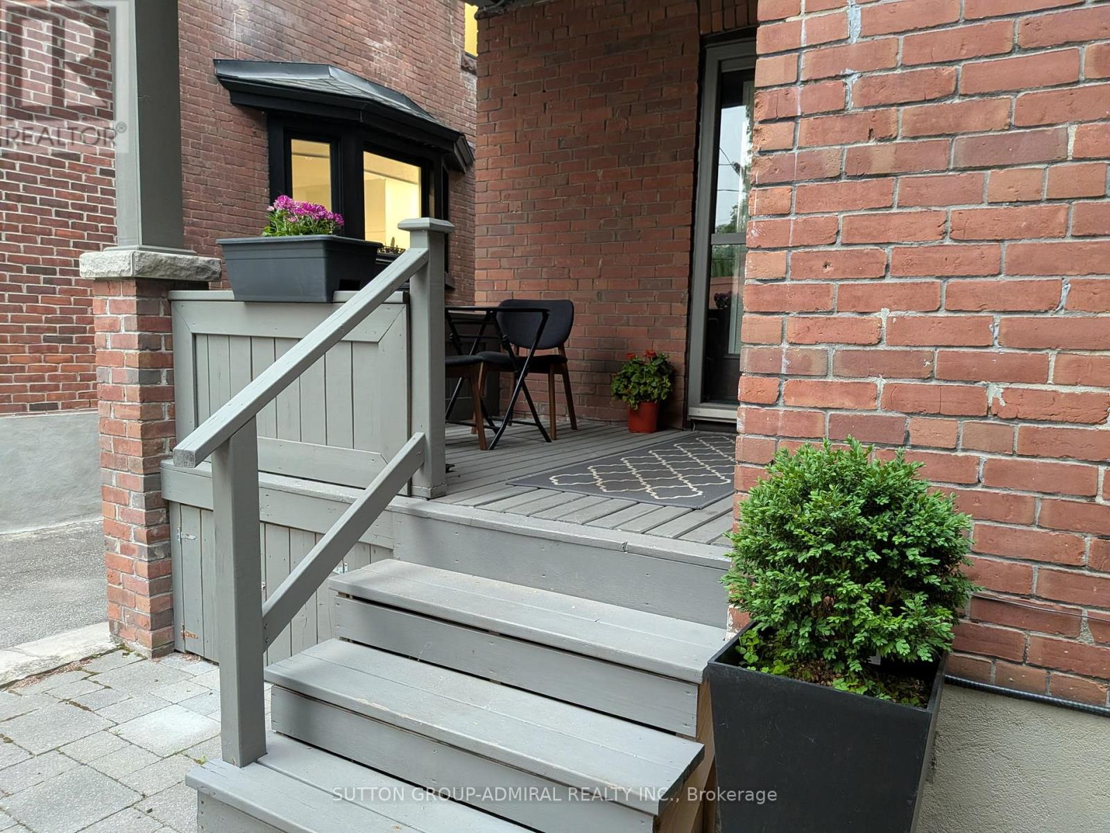 Main - 335 Palmerston Boulevard, Toronto, Ontario  M6G 2N5 - Photo 18 - C13569350